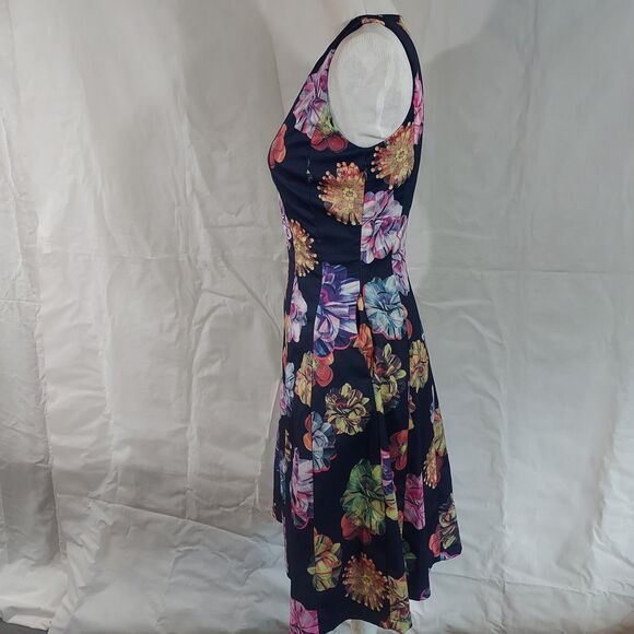 FROCK SHOP Blue Floral Print Fit n Flare Dress w Pockets Womens Size Small Flowy - Picture 4 of 10
